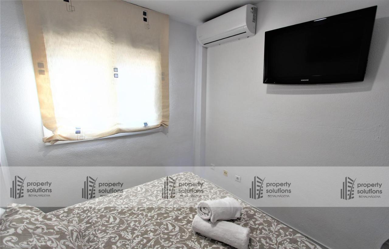 Apartamento Torremolinos - A 600M De La Playa De La Carihuela - Piscina - Parking Gratis - Excelente Conexion Wifi Buitenkant foto