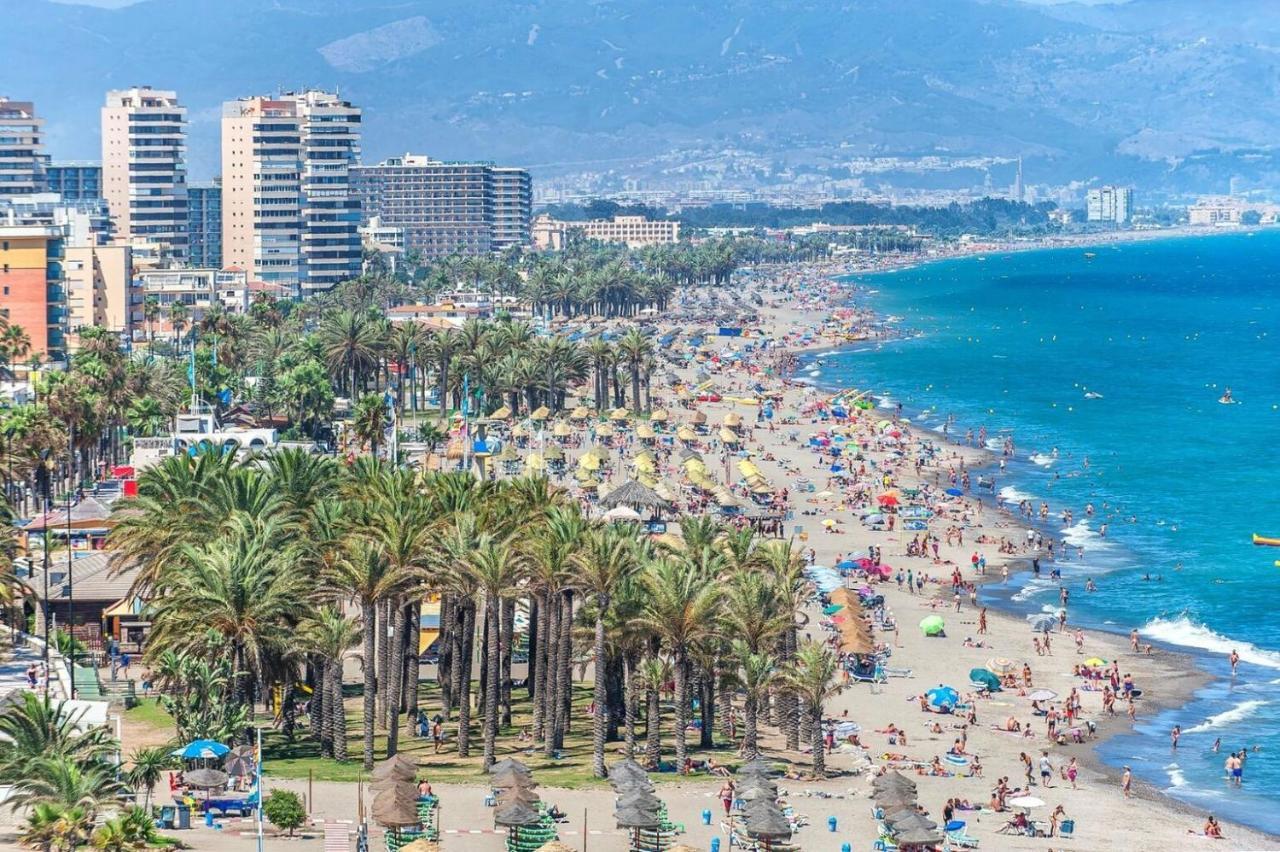 Apartamento Torremolinos - A 600M De La Playa De La Carihuela - Piscina - Parking Gratis - Excelente Conexion Wifi Buitenkant foto